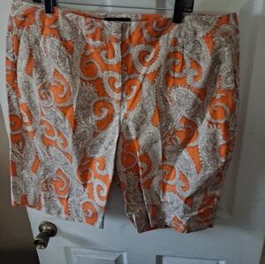 Talbots Woman - Paisley Design Orange/Beige/Brown Plus Size Shorts. Size 18W